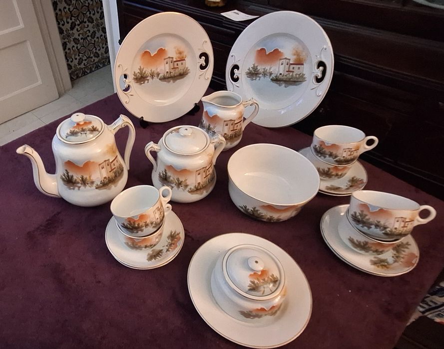 Serviço chá muito antigo inicio sec XX, 19 peças faiança Massarellos