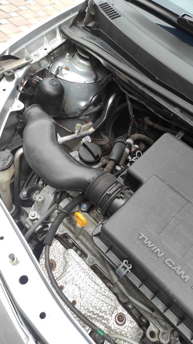 Toyota boon. Daihatsy sirion