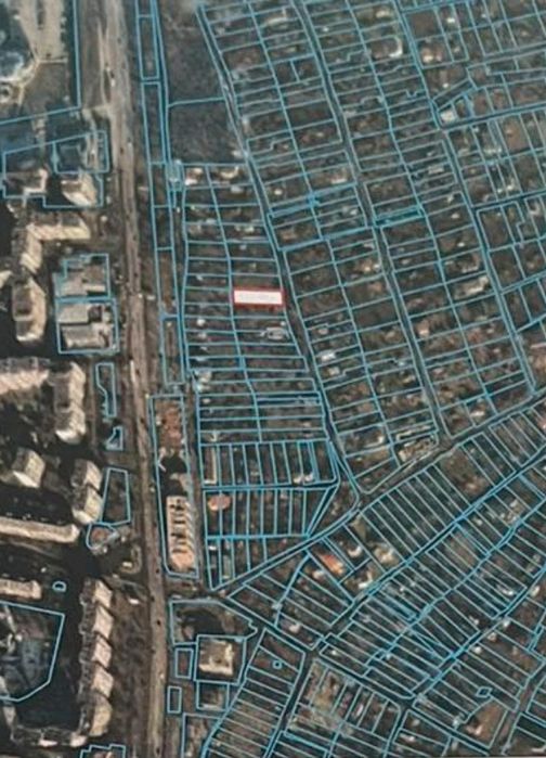 Продається земля в районі вул. Івасюка.