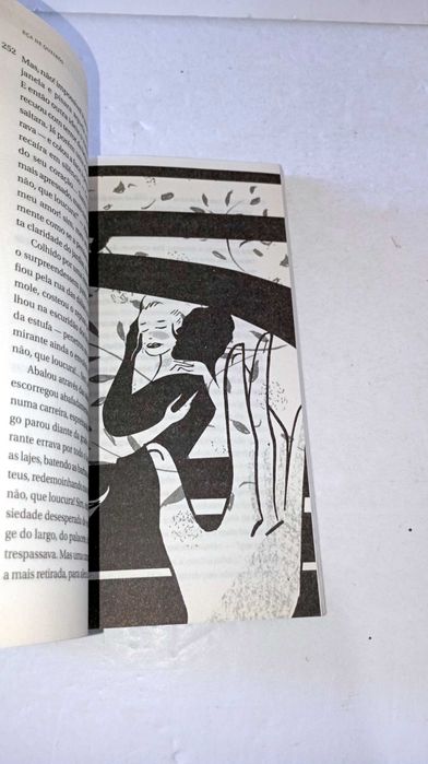 A Ilustre Casa De Ramires - Eça de Queirós