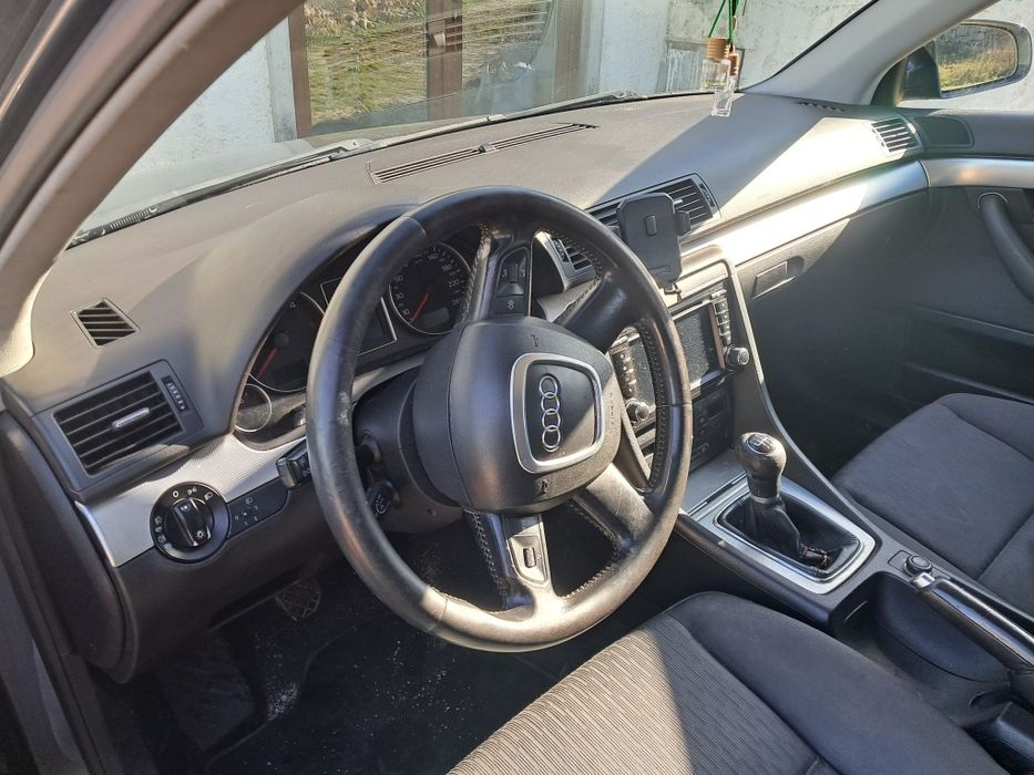 Audi A4 sline  2.0  ,  170cv   em bom estado geral
