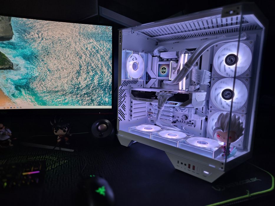 Komputer stacjonarny, Gamingowy PC dla wymagających, RX 9800X3D, RX 9070XT, 32GB DDR5