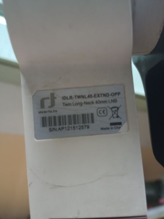 Samochodowa antena satelitarna przenośna