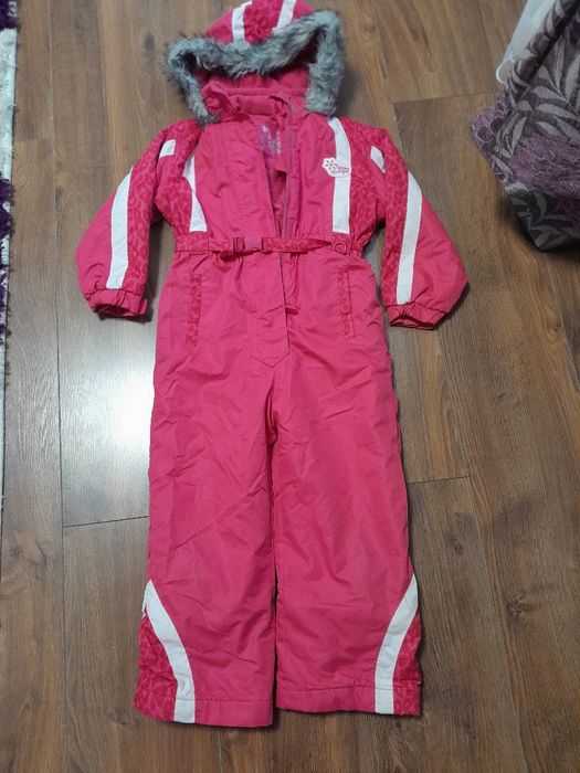 Комбінізон на дівчинку