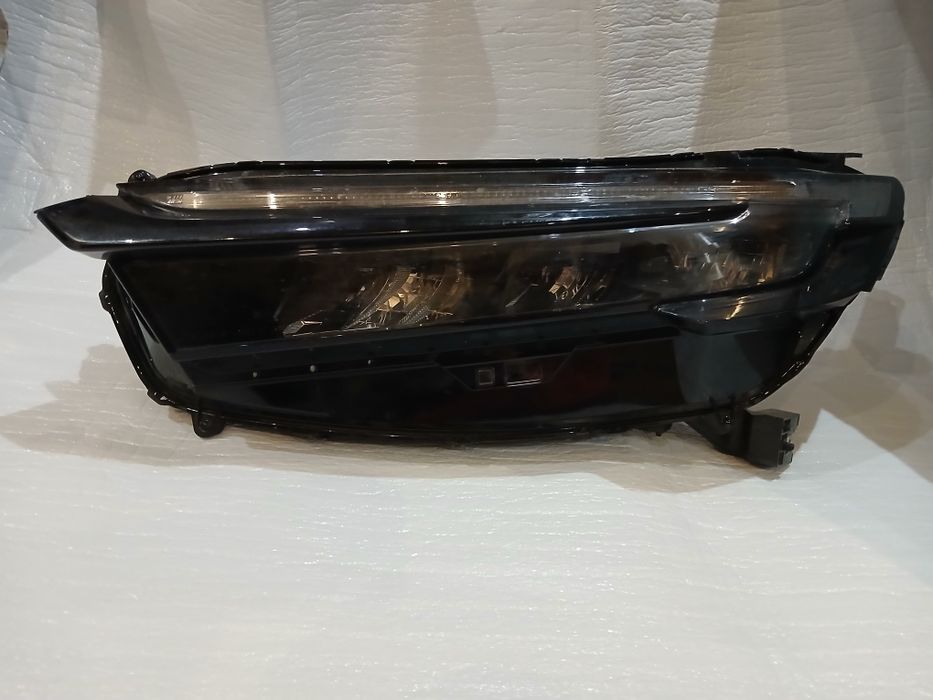 Фара для Honda CR-V (гібрид) 2024рік