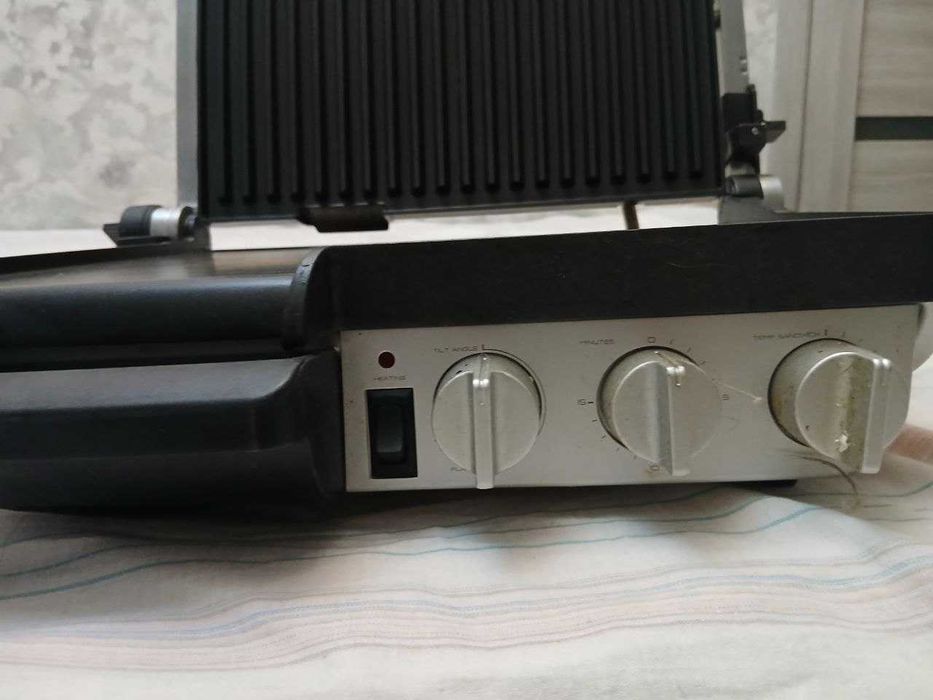 Продам ЕЛЕКТРО ГРІЛЬ Bork 800 у відмінному стані.Торгуємось до продажу