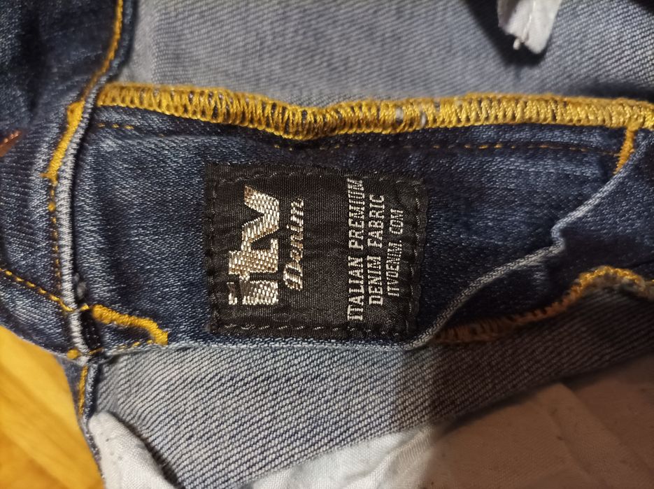 Spodnie jeansowe damskie Tiger of Sweden Slight