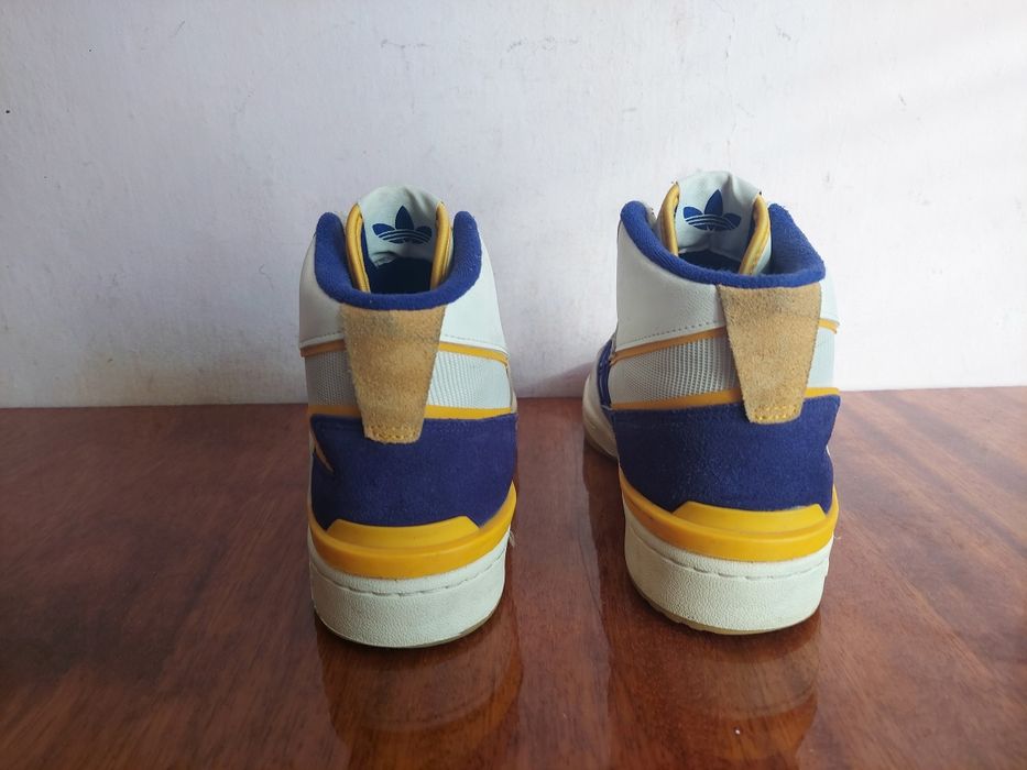 Кроссовки фірми Adidas FORUM EXHIBIT оригінал 

Розмір по бірці:
Us  8