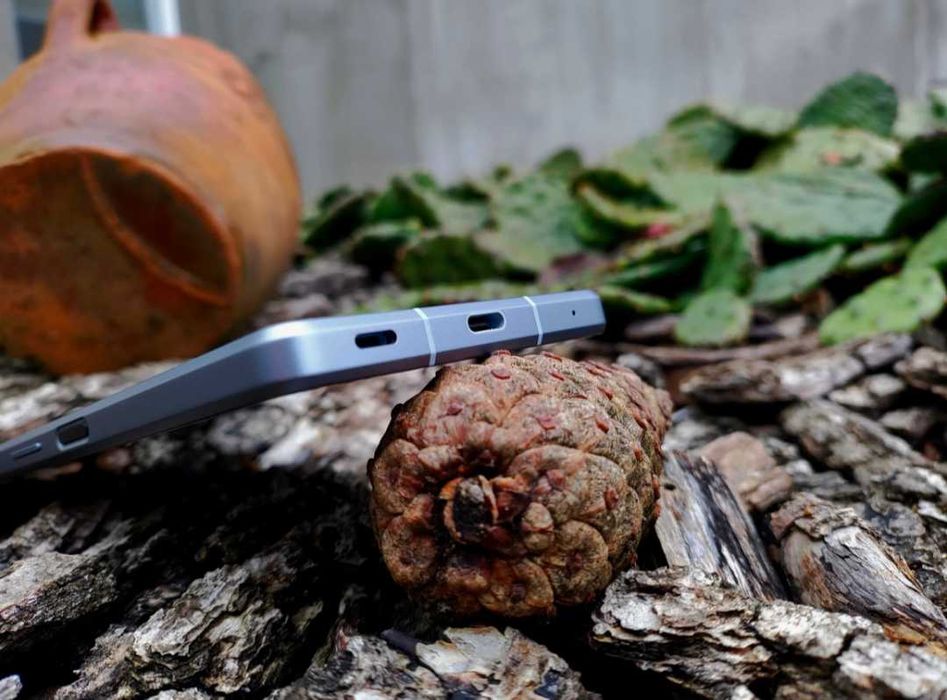 Японский флагман Sharp AQUOS R8s(sim+e-sim,4580ma,6.39"FHD+,NFC,120Гц)