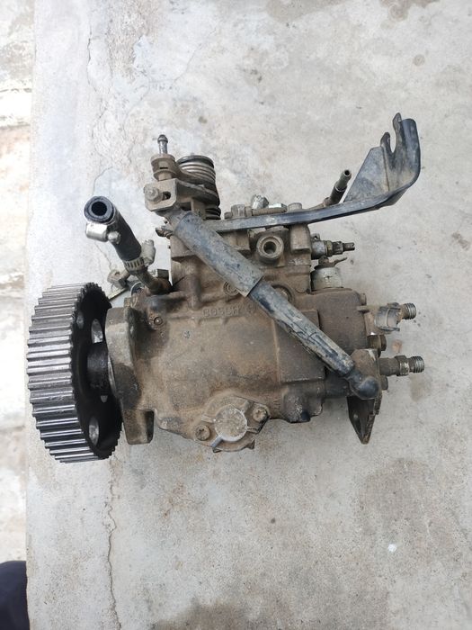 Vende-se bomba injetora para SEAT Ibiza 1.9 diesel