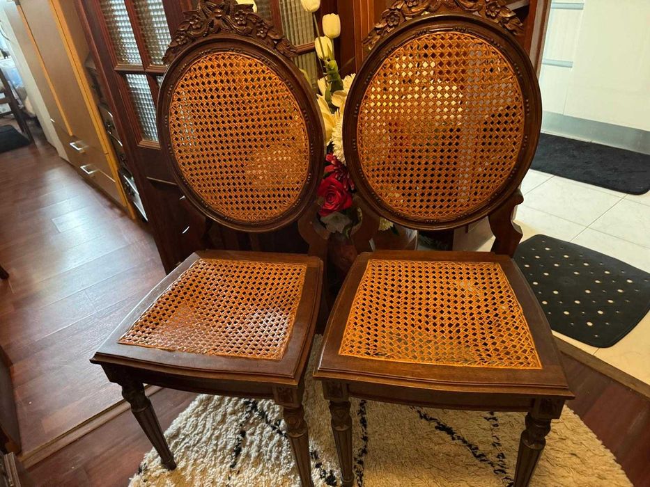 Cadeiras de palhinha