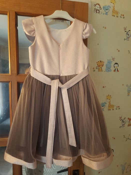 Платье нарядное, на выпускной