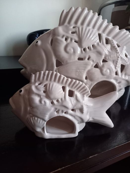 Peixes decorativos em porcelana