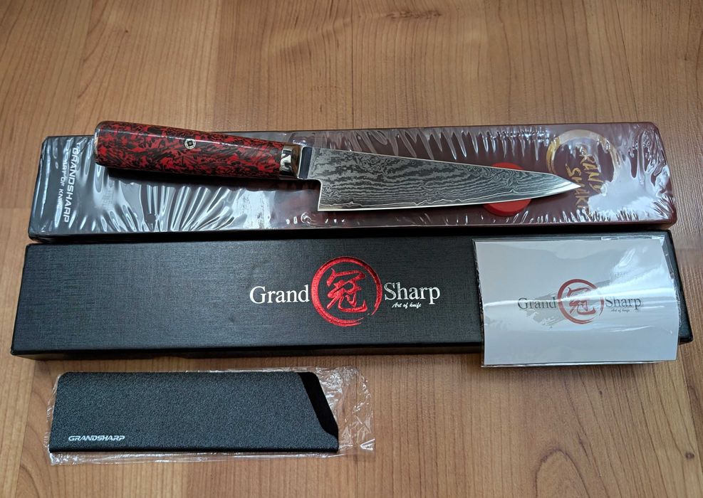 Кухонный нож GrandSharp CPM S35VN Damask 67 слоев 148mm Карбон + Resin