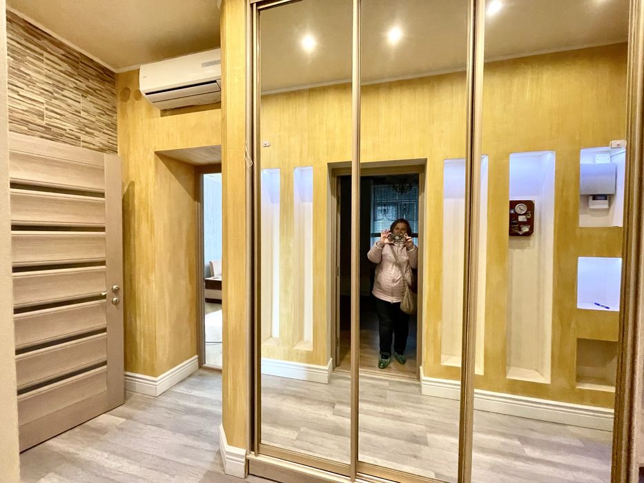 Квартира с класним ремонтом , індивідуальним