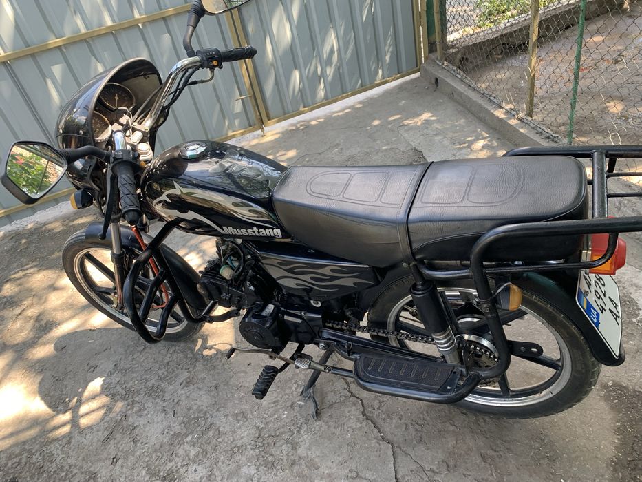 Продам мустанг в отличном состояние