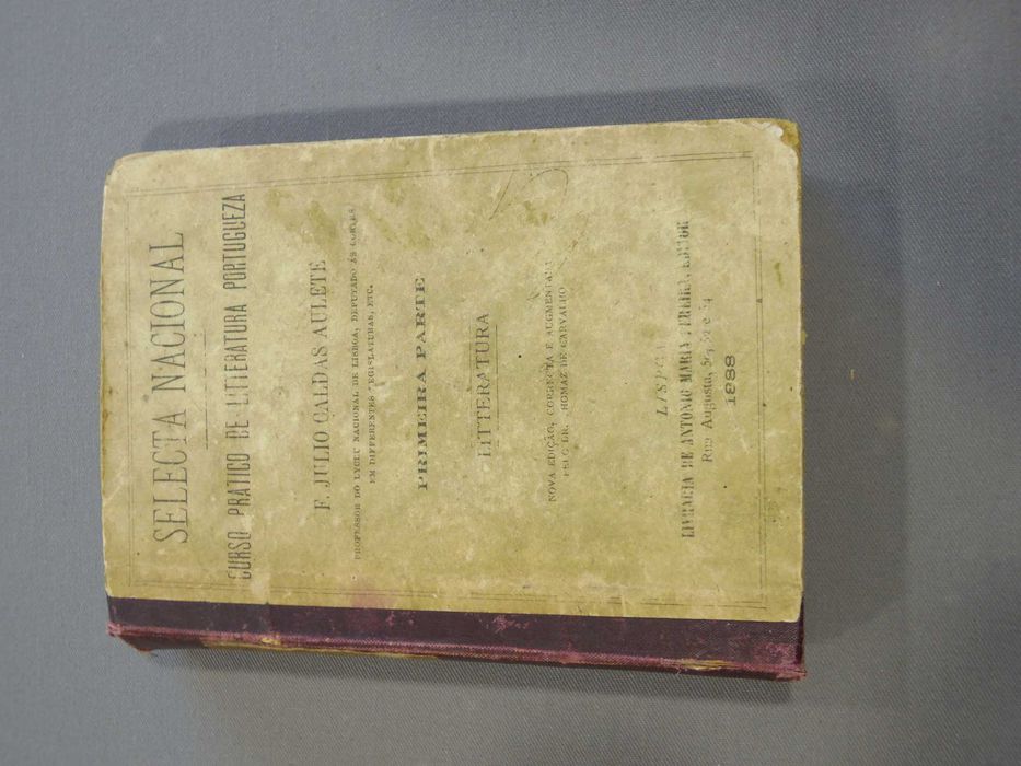 Livro Selecta Nacional - Curso Pratico de Litteratura Portugueza