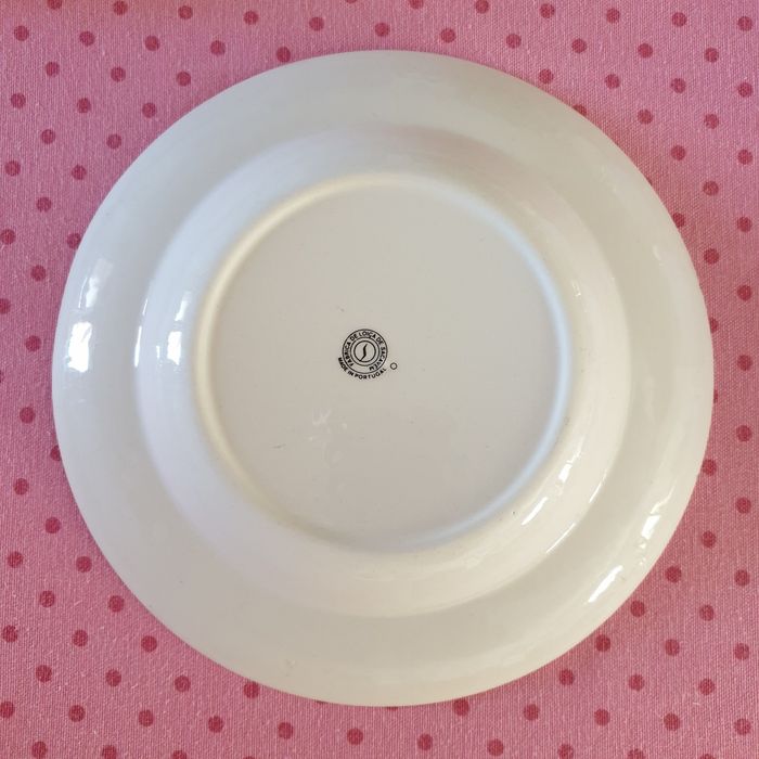 Prato fundo da fábrica de Sacavem