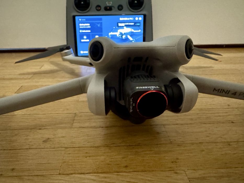 REZERWACJA - Dron DJI Mini 4 Pro Fly More Combo + filtry ND - Jak nowy