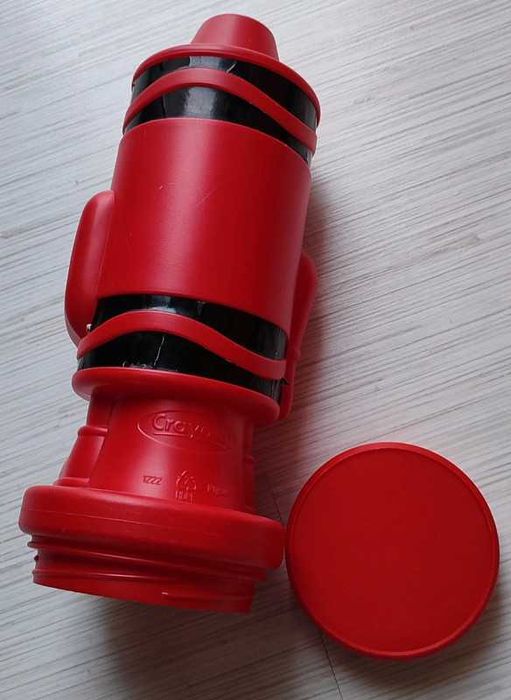 Pojemnik na kredki , kredka