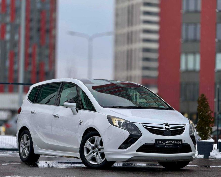Opel Zafira Tourer OPC-line