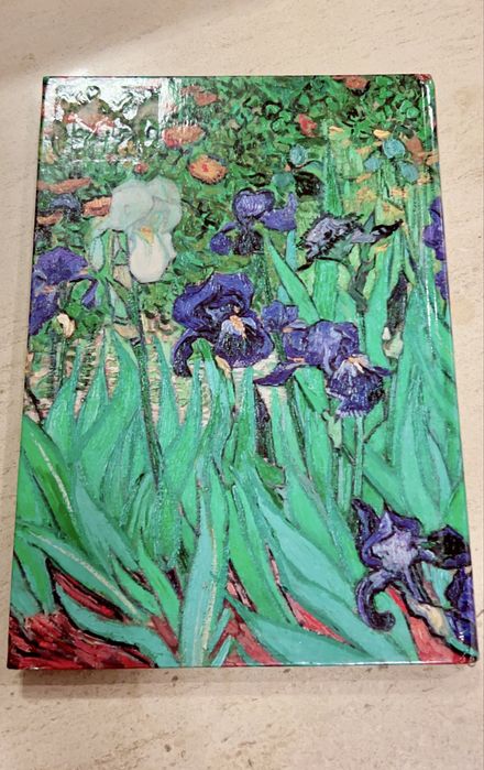 Caderno de desenho ou escrita novo de capa dura