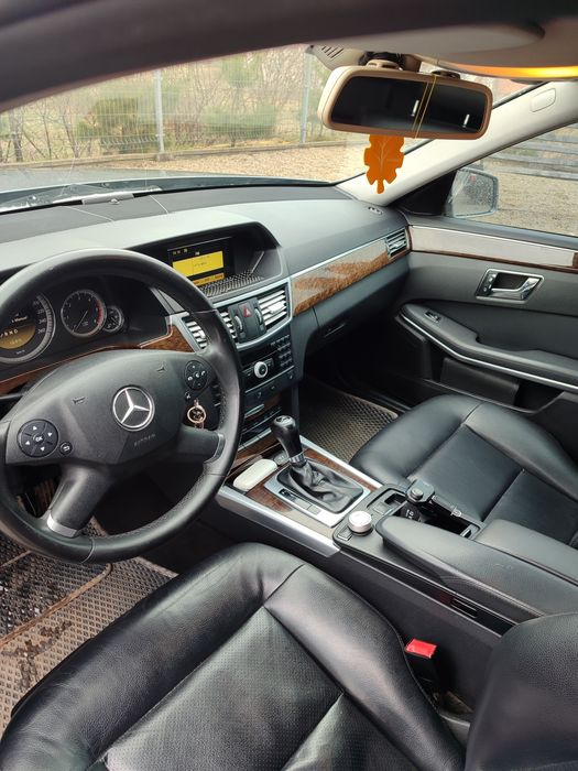Продам Mercedes-Benz w212 E200