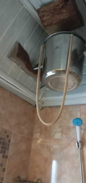 Сауна, баня, лазня.