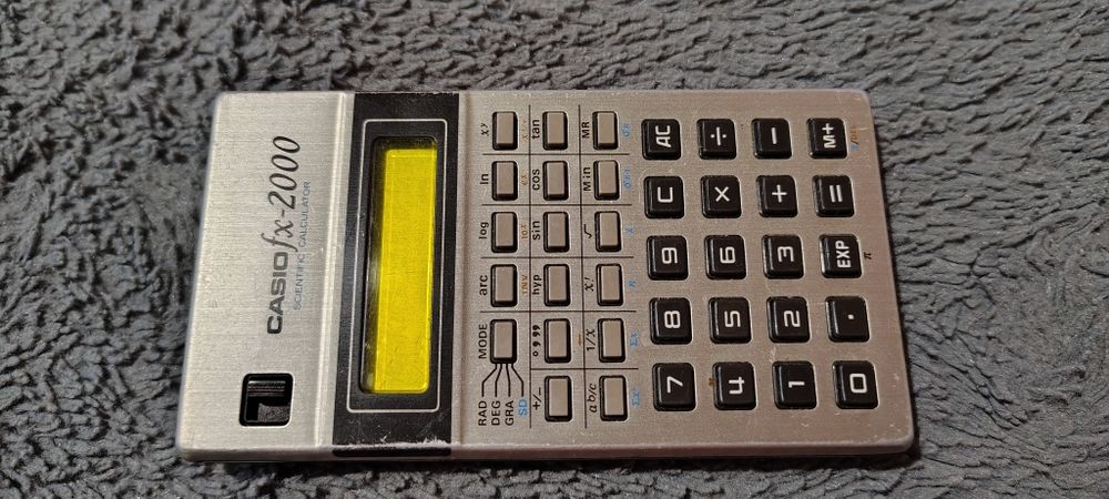 Калькулятор Casio fx-2000