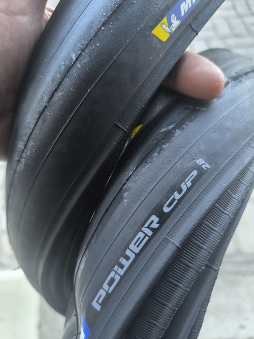 Pneu estrada 28 Michelin