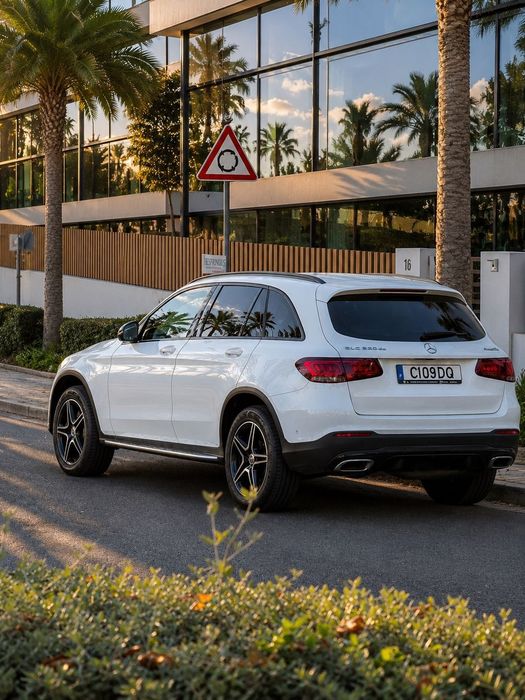 Mercedes-Benz GLC 300 de 4Matic 9G-TRONIC AMG Line