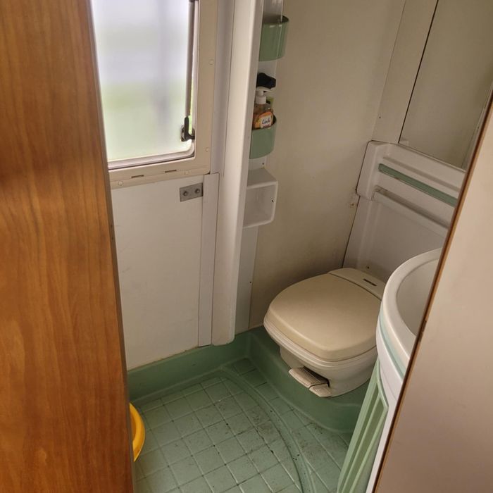 Kamper Laica integra 2,5td idealna