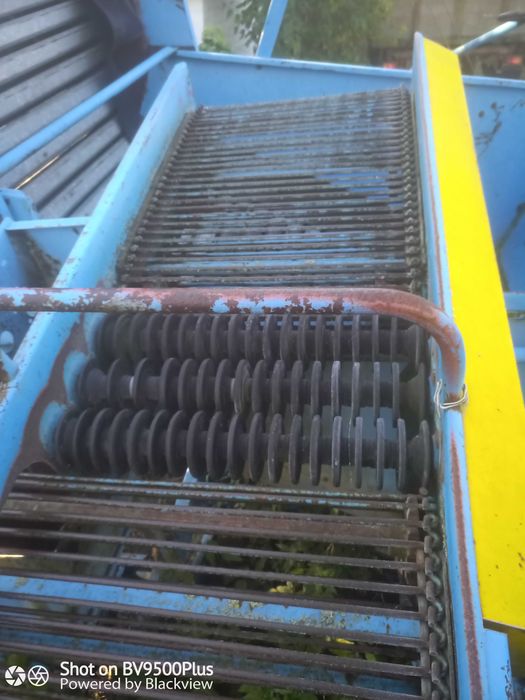 Картопле збиральний комбайн Анна в відмінному стані