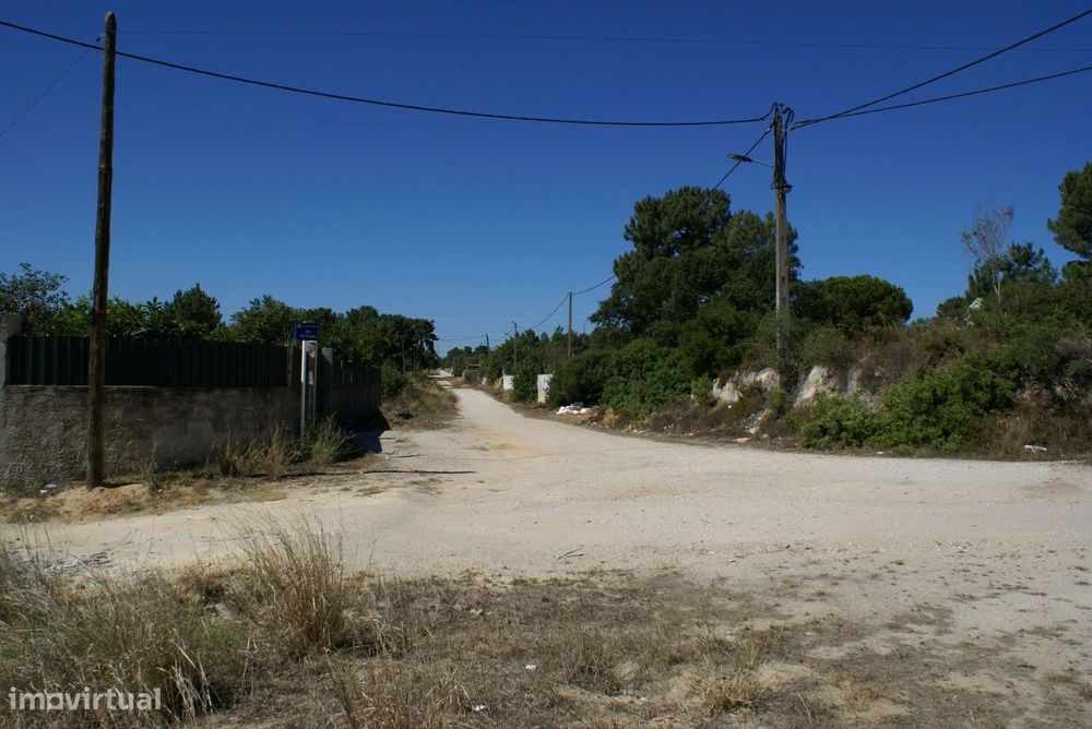 Terreno Em Foros Da Catrapona - Seixal