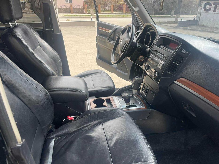 Mitsubishi Pajero Wagon