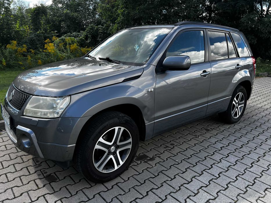 Suzuki Grand Vitara 2.0 LPG 2006r, Dwa zestawy felga+opony