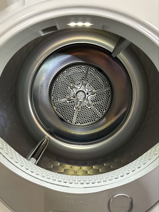 Пральна машина Miele WCR 870 WPS + Сушильна машина Miele TEF 775 WP