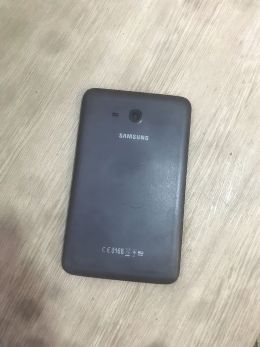 Продається поаншет самсунг на запчастини або на ремонт