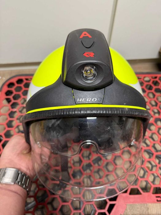 Hełm strażacki HEROS-xtreme + latarka