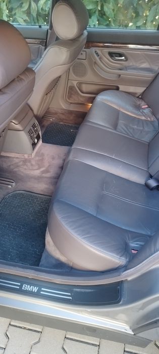 BMW seria 7 E38 2.8