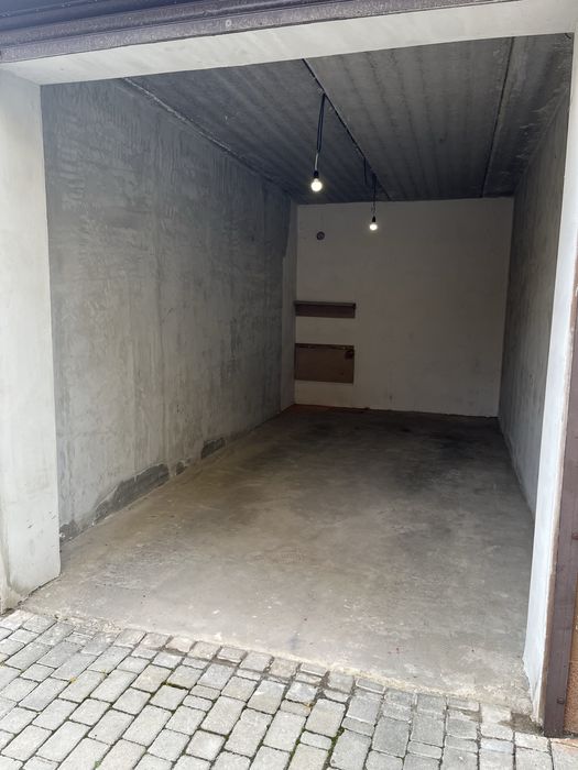 Гараж Озерна продам власник