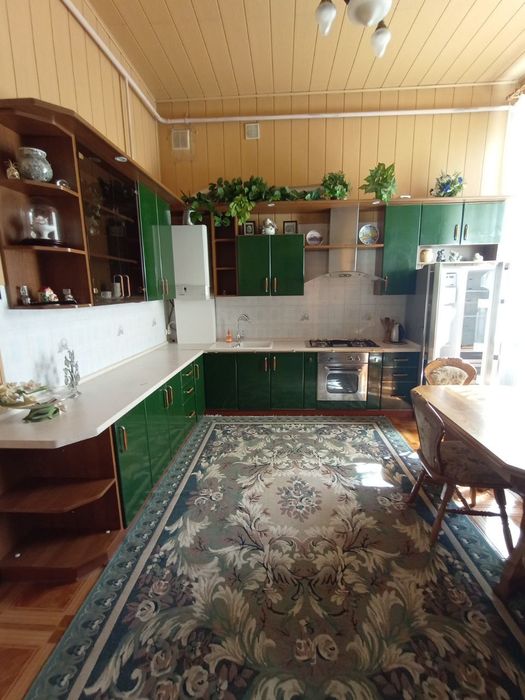 Сдам 2 комнатную кв  в центре! Успенская/Александровский проспект!