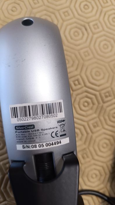 Colunas com entradas USB