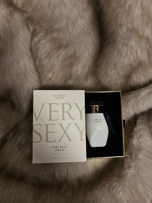 Victoria's Secret Very Sexy Oasis