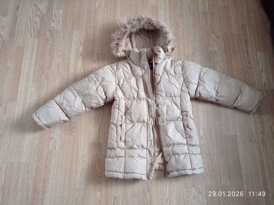 Дитяча куртка на дівчинку