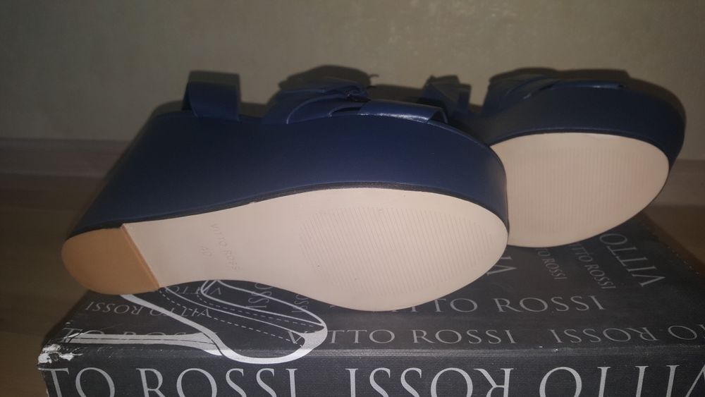 Босоножки Vitto Rossi кожа 38,5 - 39размер.