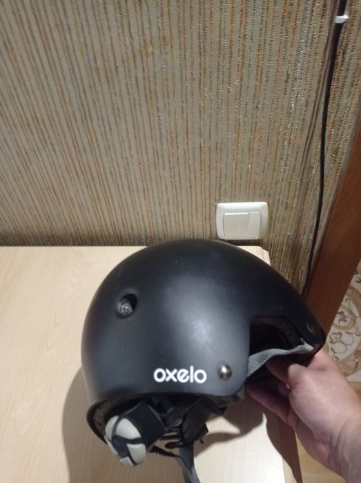 Продам велошлем фирменный