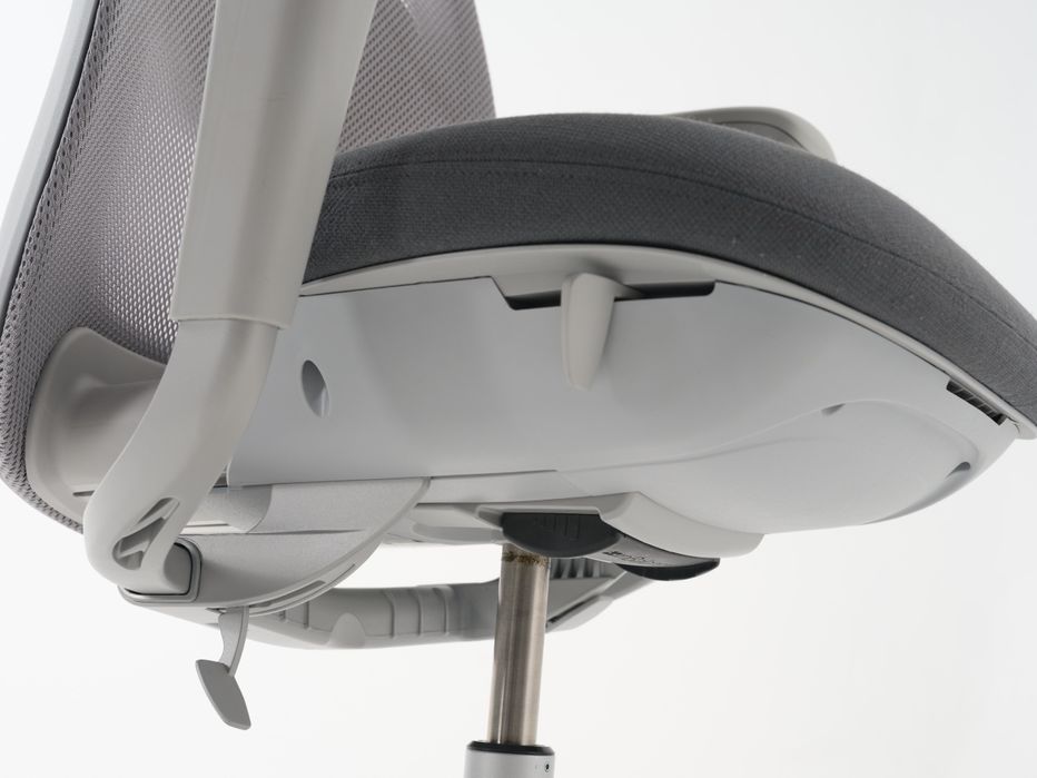 Cadeira operativa da Häg modelo SoFi mesh 7500