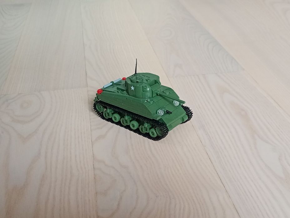 Klocki Cobi czołg M4 Sherman w skali 1:48 zestaw numer 3063