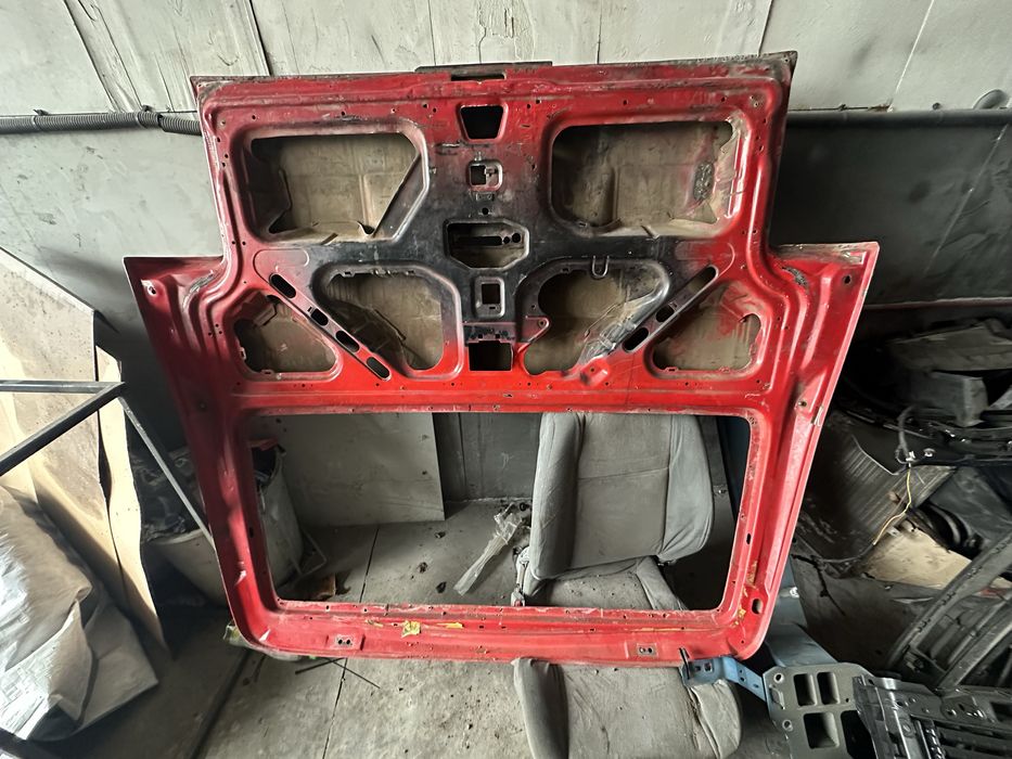 Задня кришка (ляда) фольцваген т4